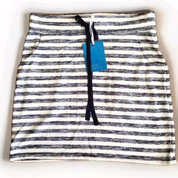 NEW Market & Spruce Knit Striped Skirt, Gray and White - Picture 1 of 4